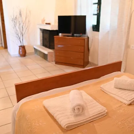 Apartament Evas Agioi Theodoroi (Corinthia)