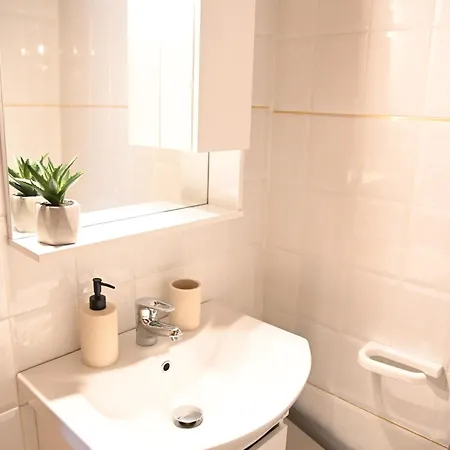 Evas Agioi Theodoroi (Corinthia)